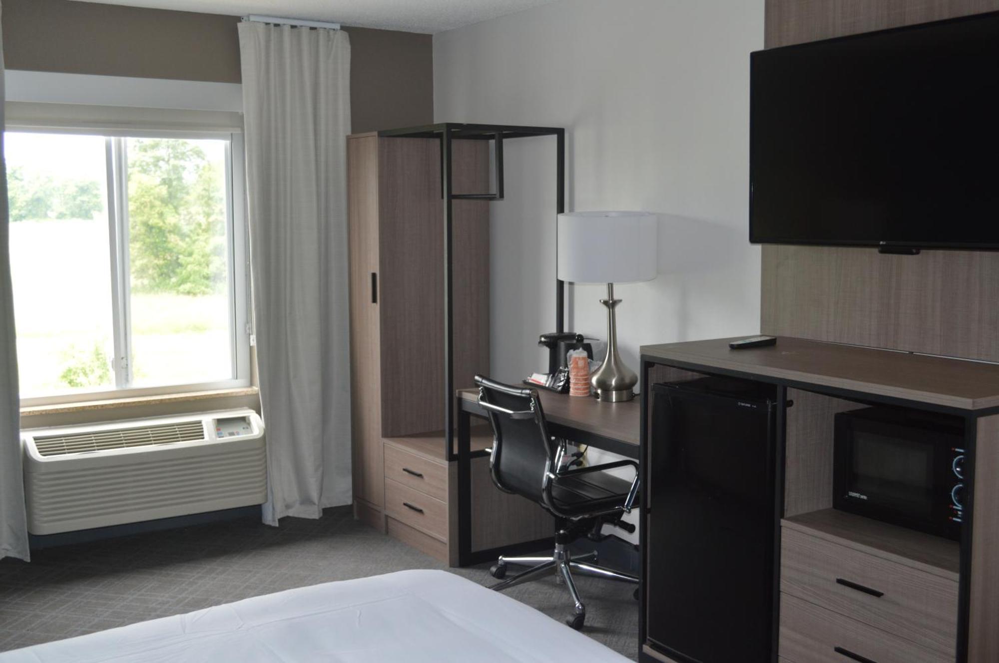 Comfort Inn & Suites Harrisburg-Hershey North Eksteriør bilde