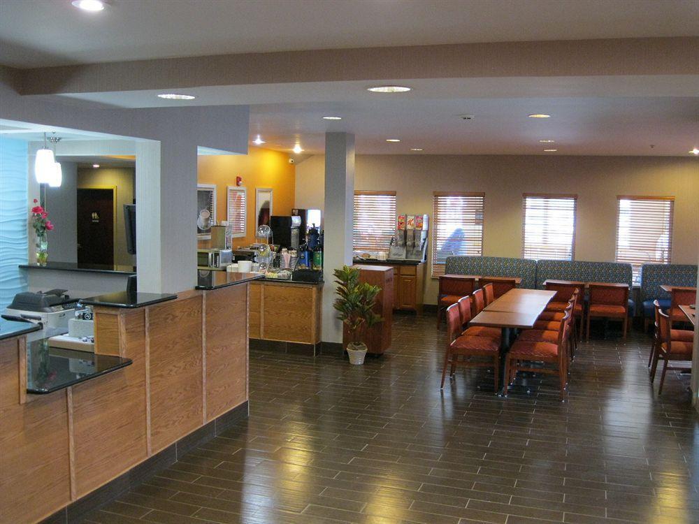 Comfort Inn & Suites Harrisburg-Hershey North Eksteriør bilde